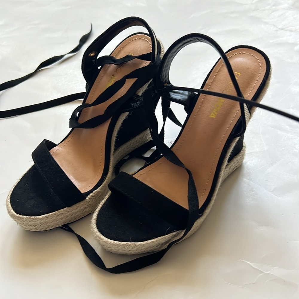 Fashion Nova Get On My Level Wedges - Black - Picture 8 of 15